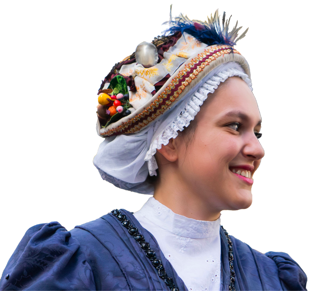 Femme détourée en costume auvergnat